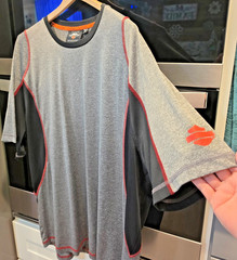 NEW – Harley Davidson -gray & blk short sleeve stretch pullover shirt – size 2XL
