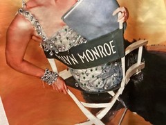 Women’s L/XL Marilyn Monroe Bedazzled Crystals Comfort T-shirt