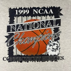 Vintage 1999 NCAA National Champions Connecticut Huskies UConn T Shirt XL