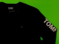 TOMMY HILFIGER Men’s Long Sleeve T-Shirt Size LARGE Black w/White Cotton NEW