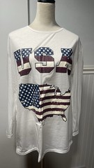 T Shirt Size L . The drawings vary. USA and Chicago print 4 lot
