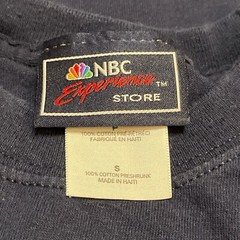 FRIENDS SITCOM GRAPHIC T SHIRT (SMALL)