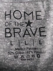 Gray T Shirt Large Men’s Graphic Logo Land Of The Free Home Of The Brave New