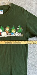 Peanuts Tag winter Scene Snoopy Charlie Brown Lucy Linus Sz M T Shirt
