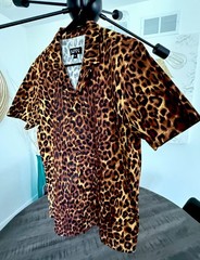 ANIMAL PRINT MEN’S SHIRT SIZE M/NEW WITHOUT TAGS