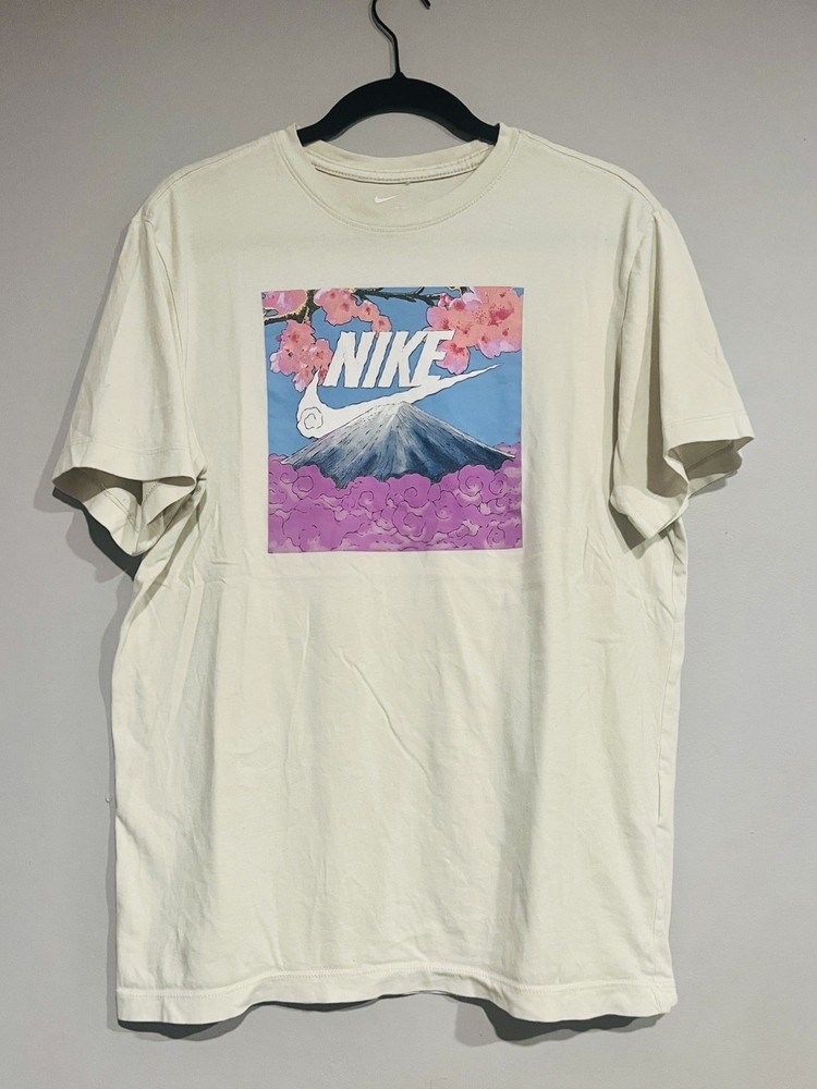 Nike Air Shirt Mens Medium White Mountain Photo The Nike Tee Crew Neck Casual