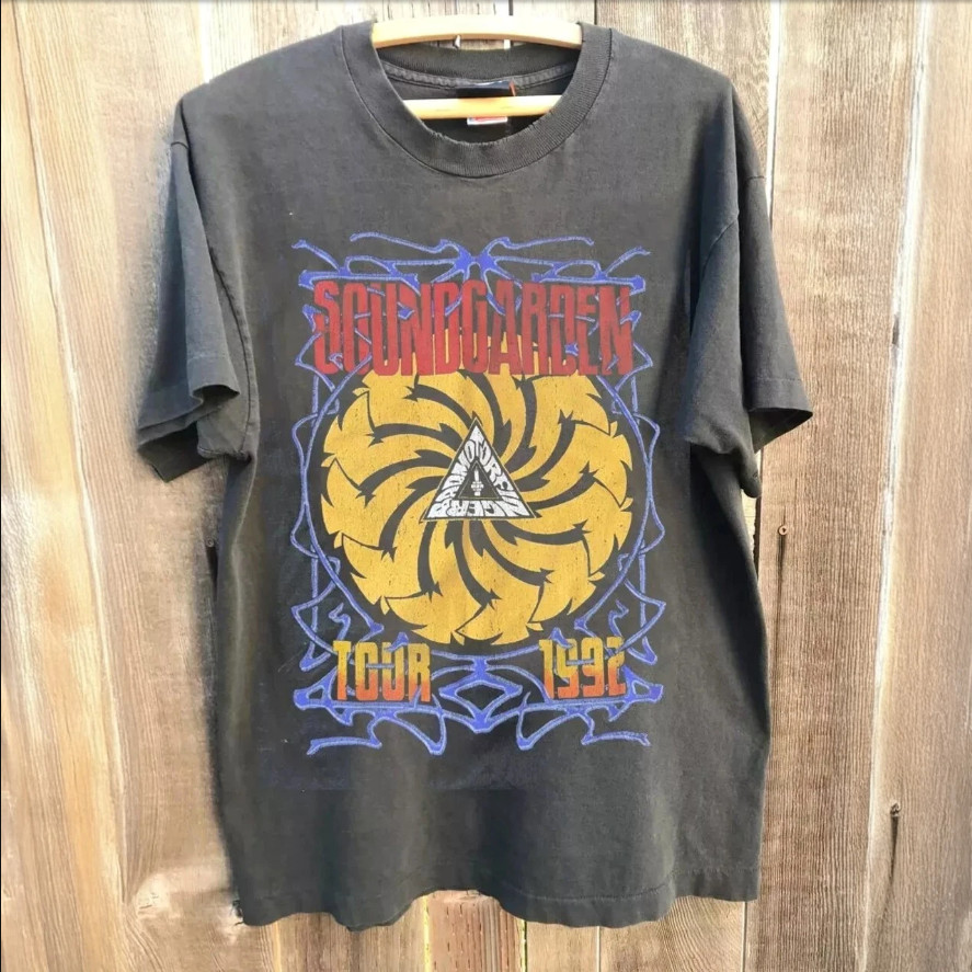 HOT! Band Tour Shirt, Soundgarden Gift Unisex Charcoal T-shirt Size S-5XL