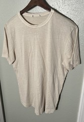 Buck Mason Beige Sand Curved Hem Tee Pima Cotton T Shirt Mens M – New w/ Defect