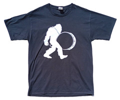 Bigfoot Drum T-Shirt Men’s UK Size L Black Crew Neck 100% Cotton Graphic Print