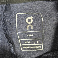 On Running Shirt Mens S Blue Tagless On-T Crew Neck Short Sleeve Stretch