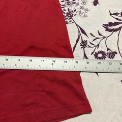 Reebok Basic Red Short Sleeve Crewneck T-Shirt