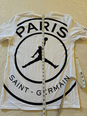 Nike Air Jordan Paris Saint-Germain Men’s PSG White Graphic T-Shirt, Size – L