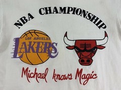 Vintage 90s NBA Chicago Bulls, Lakers Champion Hanes T Shirt Size Medium USA
