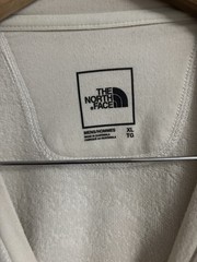 The North Face Crag Henley Shirt – Men’s XL Ivory Performance Layering