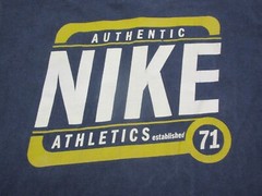 VTG 90s Nike T-Shirt Mens (L/XL) Athletics 71′ Spellout Logo Distressed Y2K Blue