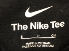 Nike Tiger Woods Frank T-shirt Tee Small Centre Swoosh TW Golf