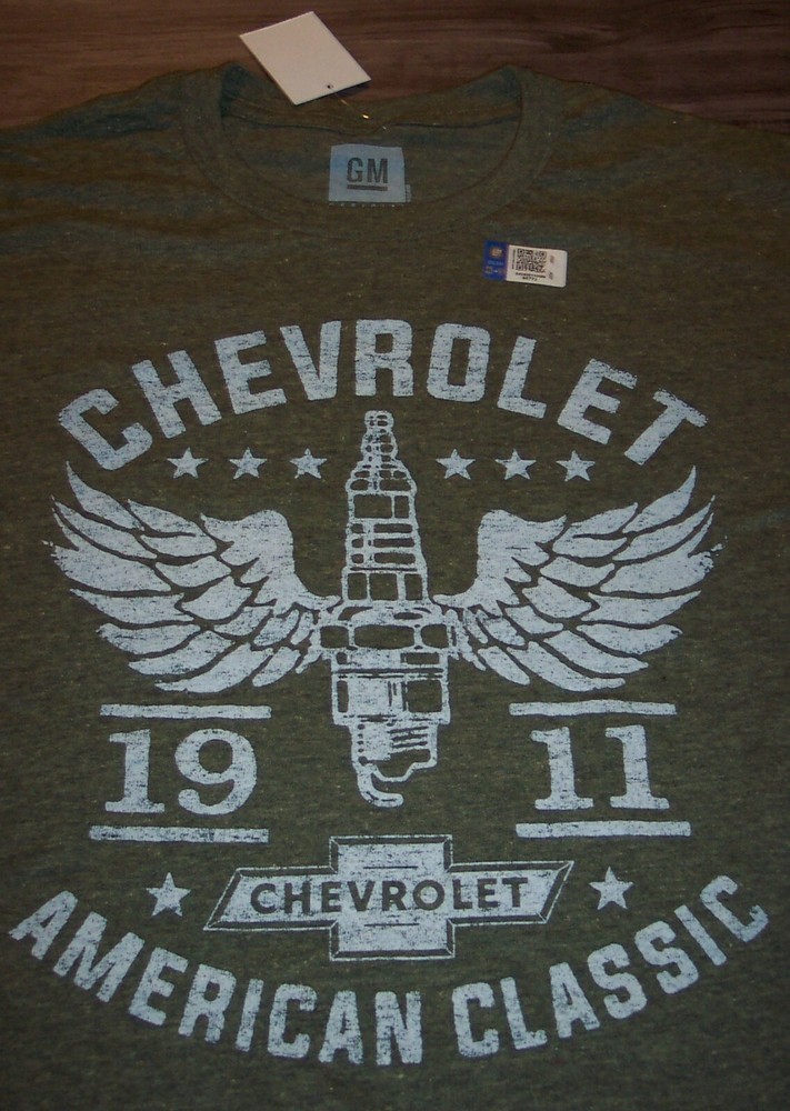 VINTAGE STYLE GM CHEVROLET Cars Trucks T-Shirt Mens SMALL NEW w/ Tag