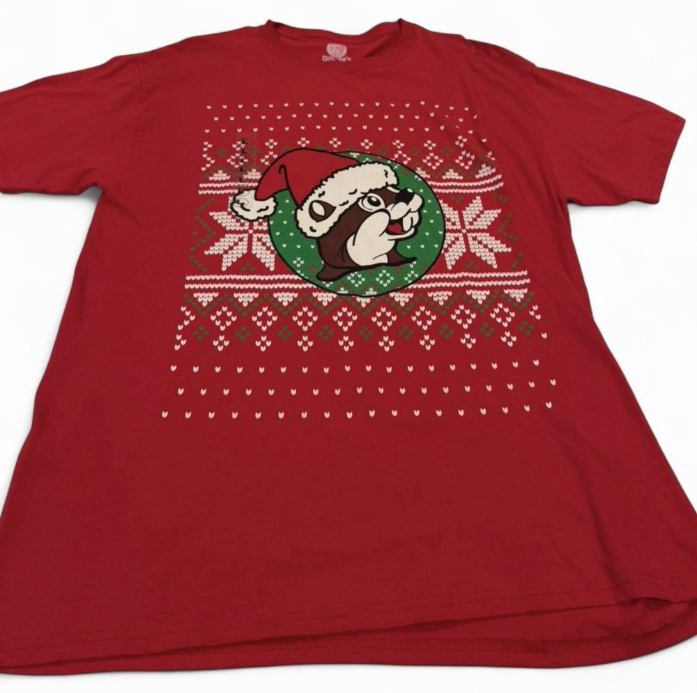Buc-ees Red Christmas T-Shirt “Oh The Sweaters Outside Are Frightful” Size L