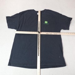 John Deere Shirt Mens Extra Large Black Tractor Graphic What’s In Your Barn Tee