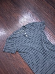 American Eagle Men’s Gray/Black Striped Henley Button T-Shirt Short Sleeve XS