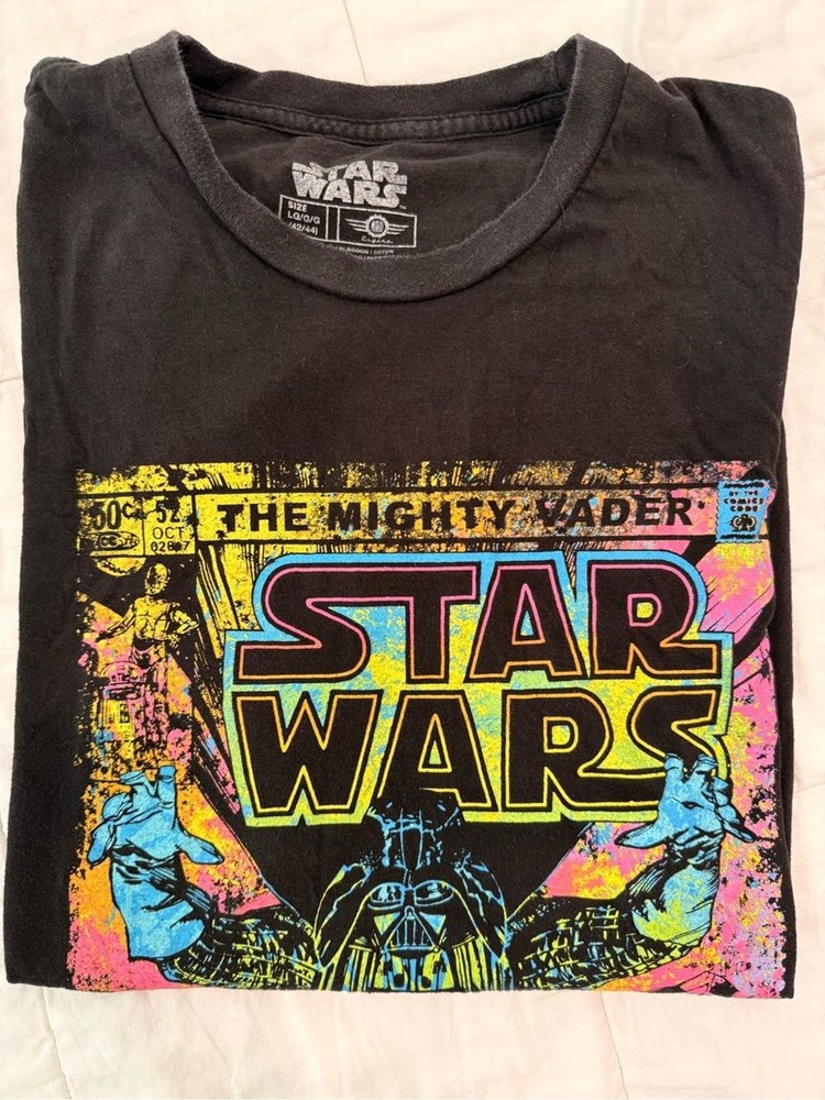 Men’s Star Wars Darth Vader Black Graphic Shirt, Size Large