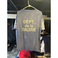 blue faded/distressed gallery dept. french logo t-shirt