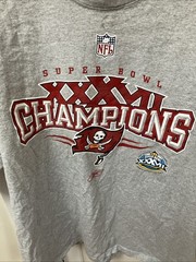 Y2K Reebok Tampa Bay Buccaneers Super Bowl XXXVII Lot Of 2 T Shirts Wear Read