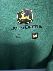 John Deere Tractor T-Shirt, Size M. Nothing Runs Like A Deere. Green.