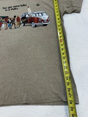 VW Volkswagen Licensed “You get more folks in a Volks” T-Shirt Tee Size L EUC