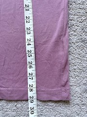 TRAVIS MATHEW T-Shirt Mens Medium Mauve Short Sleeve Crew Neck Logo SOFT Cotton