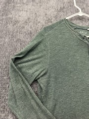 Apt 9 Premier Flex Henley Shirt Mens Medium Olive Green Cotton Knit Perfect Fit