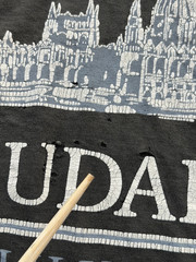 Men’s Vintage Budapest T-Shirt Black Spell-Out XL Hungary HOLES Thrashed Paper
