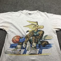 Vintage Looney Tunes Shirt Mens Medium Gray Wile E Coyote Hoop Slam 1996 90s