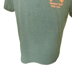 Vermeer Mills Pella IA Gray T Shirt Size Large Gildan Ultra Cotton – Light Spots