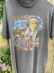Vintage 1990 Harley-Davidson 3D Emblem “Brothers In The Wind” T-Shirt – Size L
