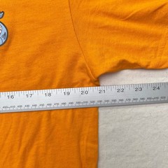 J.T. Farnham’s Famous Clams Essex Mass Staff Shirt Seafood Lobster Fish – Size L