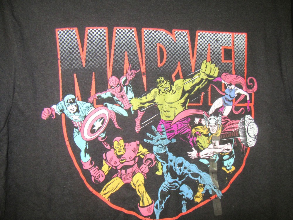 Marvel Comics classic design large cast Panther thor Hulk t-shirt NWT Large New