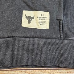 Under Armour Project Rock Men’s Black LG Sleeveless Workout Hoodie Brahma Bull