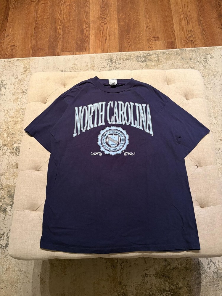🏀 Vintage 90s Navy Blue UNC Chapel Hill North Carolina Tee
