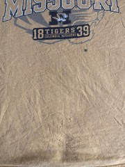 Missouri Tigers Graphic T Shirt Yellow NCAA College Tee Size M