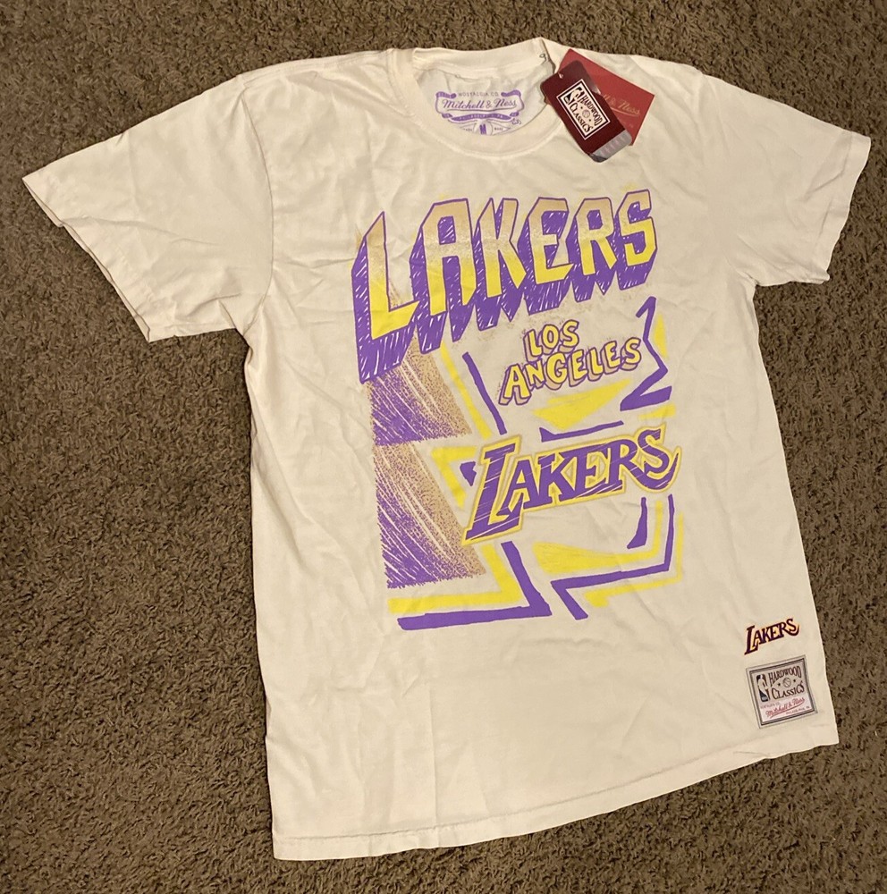 NWT Men’s Mitchell & Ness LA Lakers Sidewalk Sketch Off White T-Shirt Size M