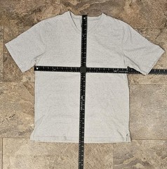 Lands’ End Shirt Mens Medium Gray V-Neck Cotton Made USA Short Sleeve Tee