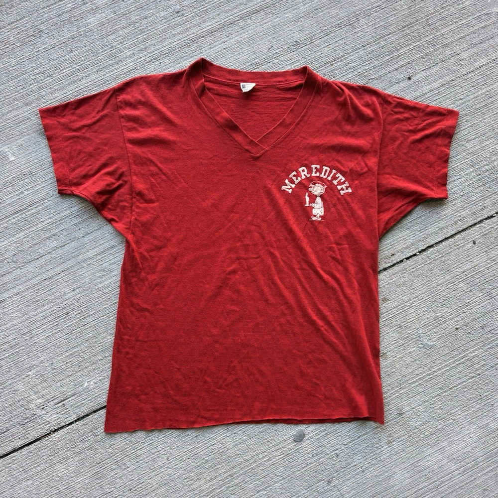 Champion Meredith Graphic Print Red Men’s V-Neck Short Sleeve Cotton Tee L