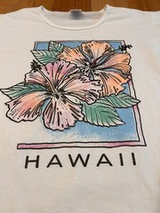 Vintage 1990’s Hawaiian Hibiscus Flower Print T-Shirt Size Large Tropical