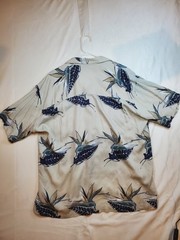 Bamboo Cay Men’s Hawaiian Floral Button up 100% Rayon L Short sleeve Shirt