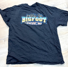 Bigfoot 2 XXL T-Shirt Bigfoot Monster Truck Pacific, Mo Pre-Owner Cotton Shirt