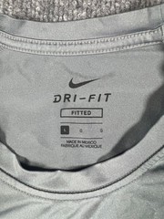 Nike Dri-Fit Short Sleeve Shirt Men’s L Gray