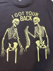 Celebrate Halloween T-shirt ‘I Got Your Back’ Womens Mens XL/XG Skeletons