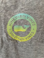 Vineyard Vines Men’s Small Gray Whale Short Sleeve Cotton T-shirt with Pocket