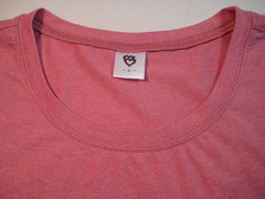 EUC- Unique Blend 47.6% Cotton; 47.6% Polyester; 4.8% Spandex T-Shirt Size XL